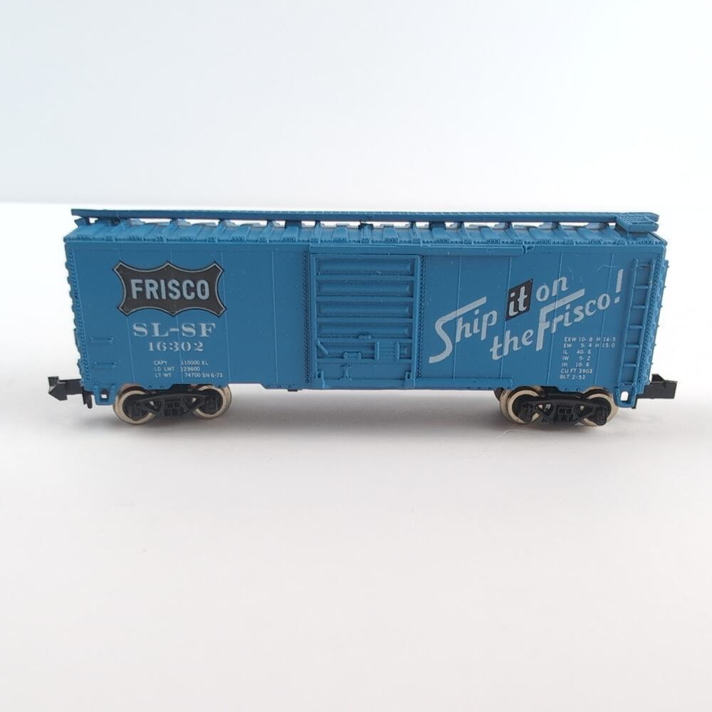 Atlas 3417 N Scale Frisco SL-SF 16302 Blue 40' Boxcar With Storage Case